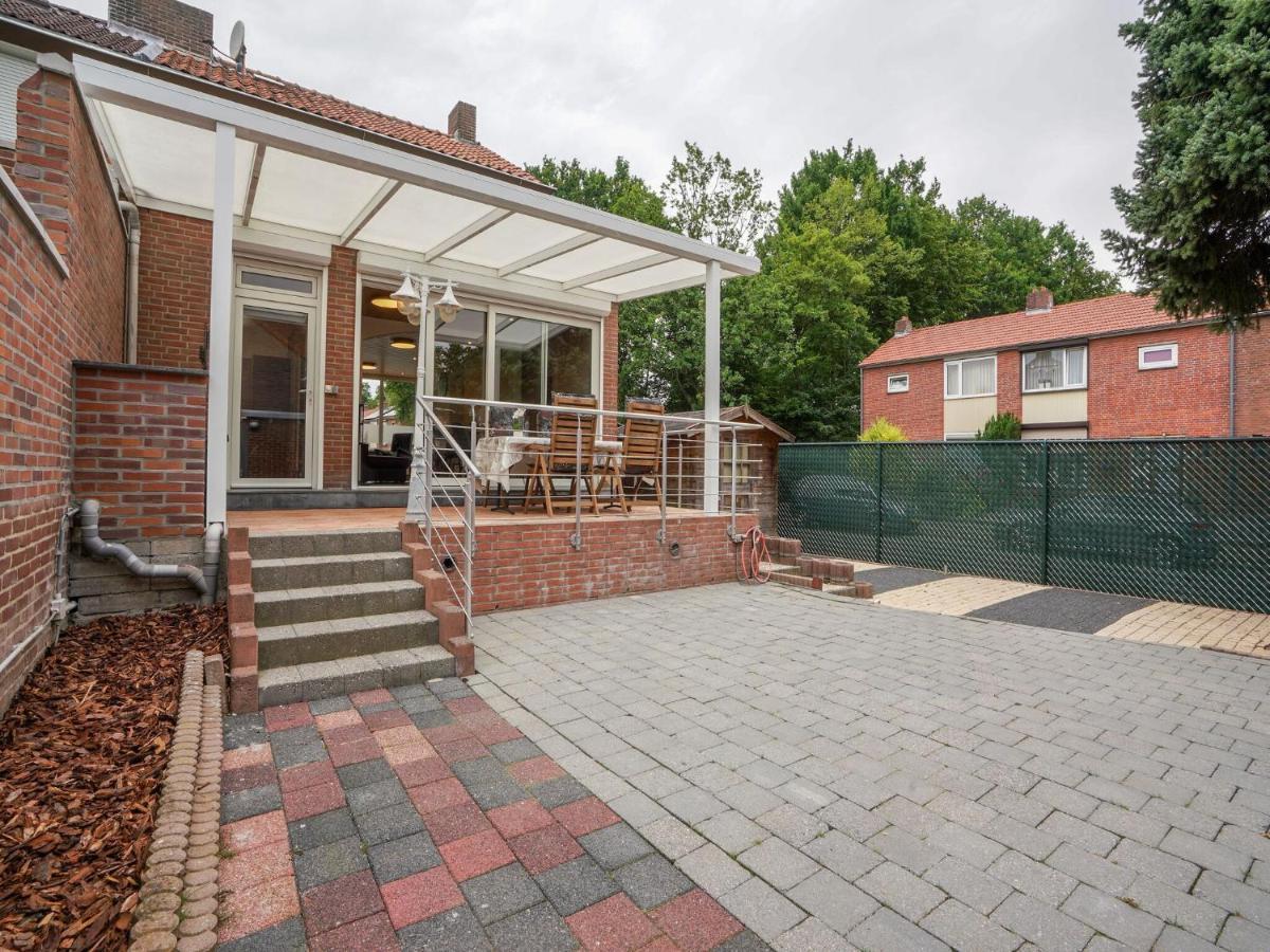 Terraced House In Kerkrade With A Garden Villa Exterior foto